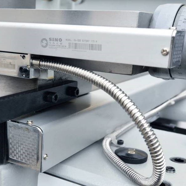 Токарно-винторезный станок Metal Master ZM 50200F DRO RFSФото 10020-07.jpg