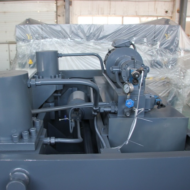 Гидравлическая гильотина ЮМЗ НГ6Г (лист 6,3*2100 мм)Фото 10164-06.jpg