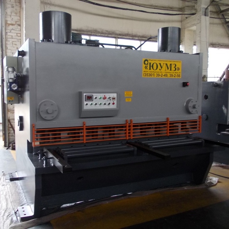 Гидравлическая гильотина ЮМЗ НГ20Г.01 (лист 20*2500 мм)Фото 10170-02.jpg