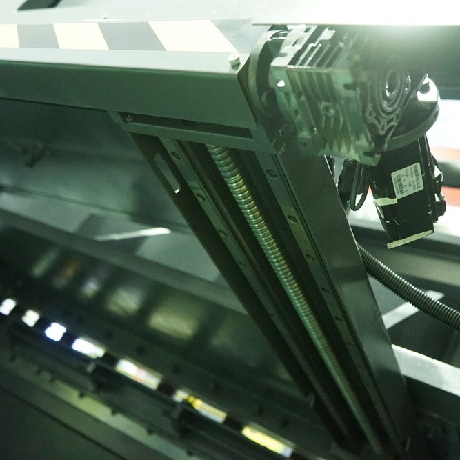 Гидравлическая гильотина ЮМЗ НГ6Г.02 (лист 6,3*3200 мм)Фото 10173-10.jpg