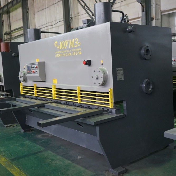 Гидравлическая гильотина ЮМЗ НГ20Г.02 (лист 20*3200 мм)Фото 10176-07.jpg