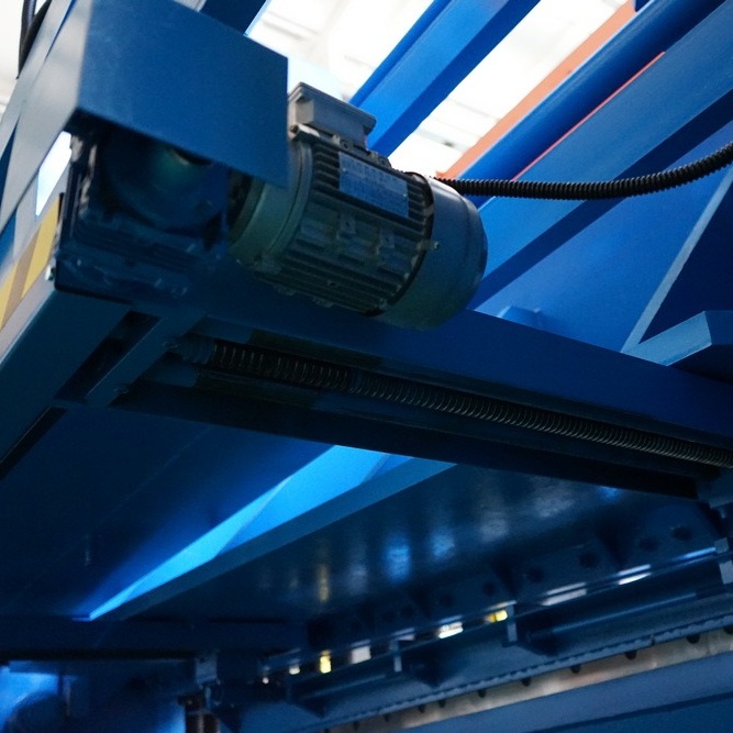 Гидравлическая гильотина ЮМЗ НГ32Г.03 (лист 32*4000 мм)Фото 10184-04.jpg