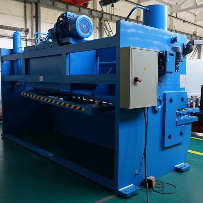 Гидравлическая гильотина ЮМЗ НГ32Г.03 (лист 32*4000 мм)Фото 10184-05.jpg