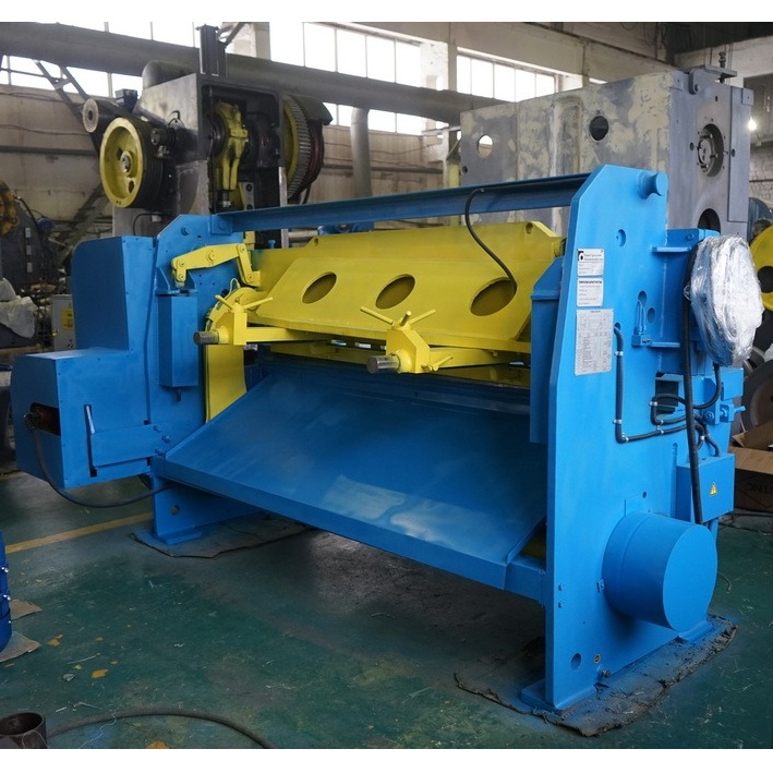 Ножницы гильотинные ЮМЗ НД3316 (лист 4*2000 мм)Фото 10187-04.jpg