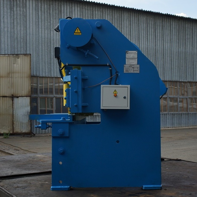 Ножницы гильотинные ЮМЗ НД3318/Н3118 аналог НЛ3118М (лист 6,3*2000 мм)Фото 10188-04.jpg