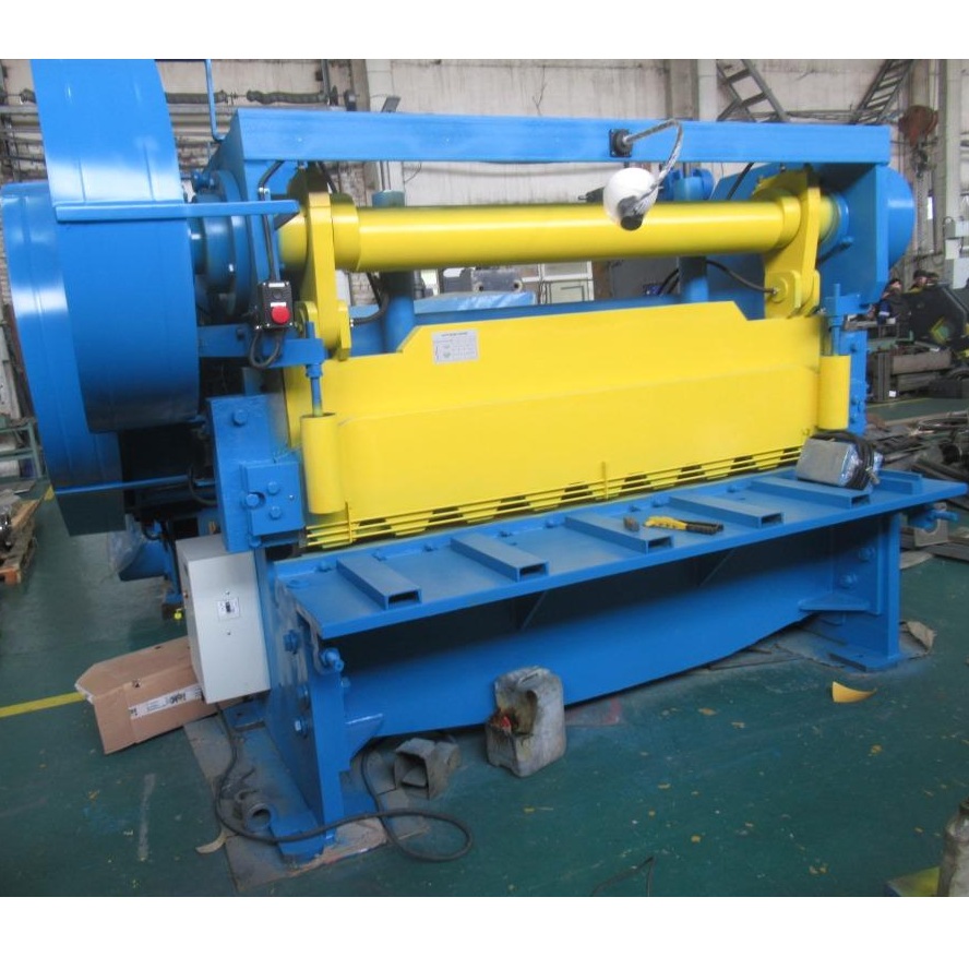 Ножницы гильотинные ЮМЗ НА3122 (лист 16*2000 мм)Фото 10189-03.jpg