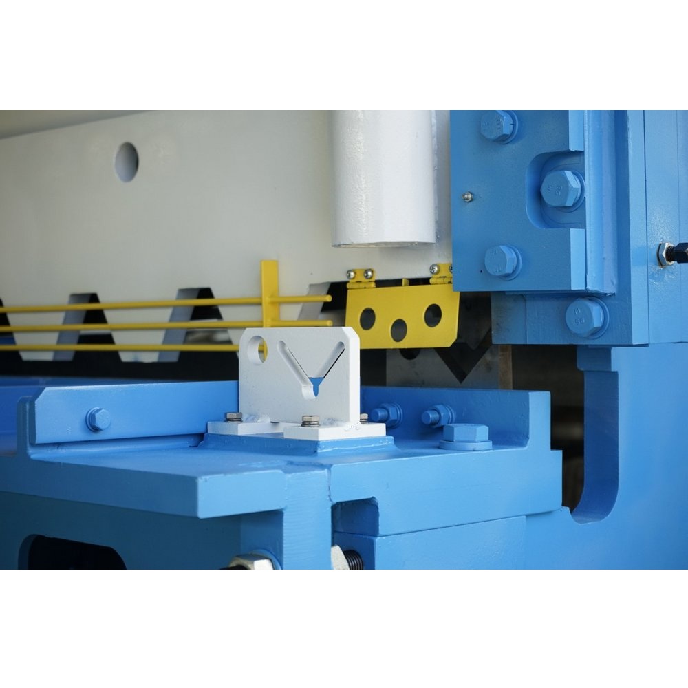 Ножницы гильотинные ЮМЗ НГ20 (лист 20*2000 мм)Фото 10192-07.jpg