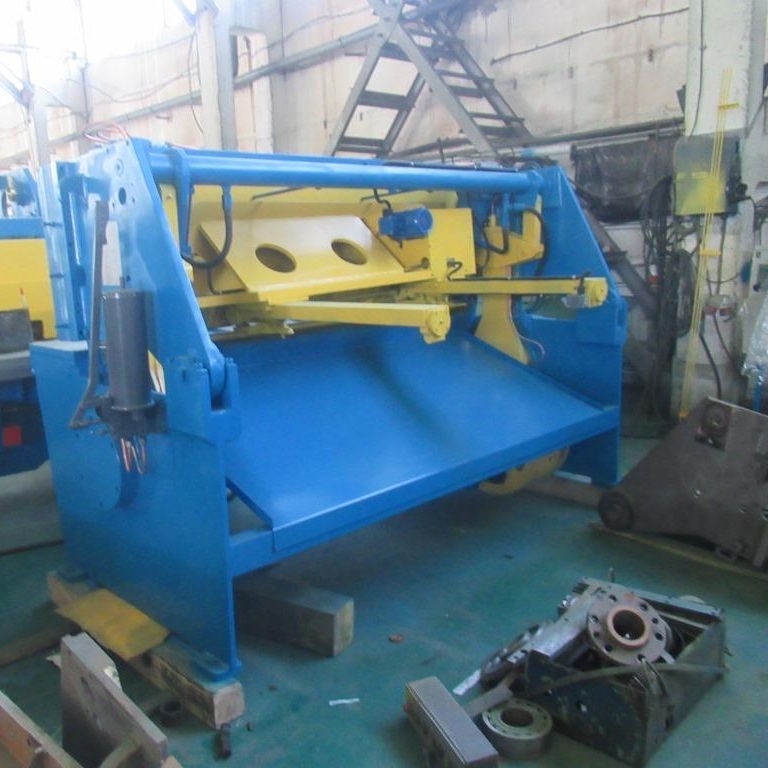 Ножницы гильотинные ЮМЗ НК3416 (лист 4*2000 мм)Фото 10193-03.jpg