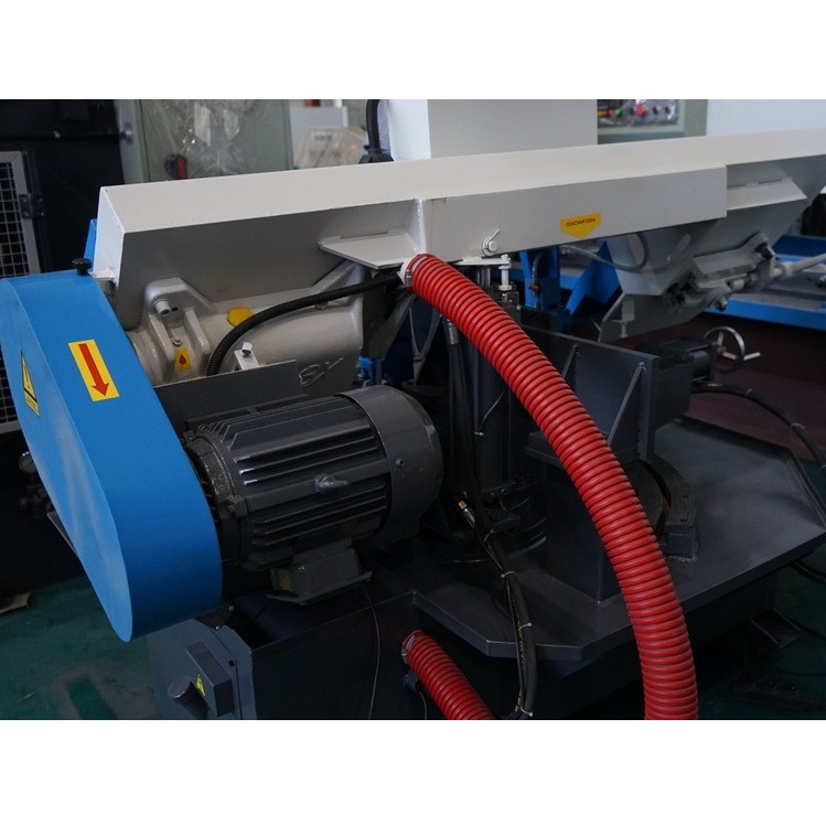 Ленточнопильный станок по металлу с поворотным столом ЮМЗ ЛПСГ-280.45Фото 10195-02.jpg