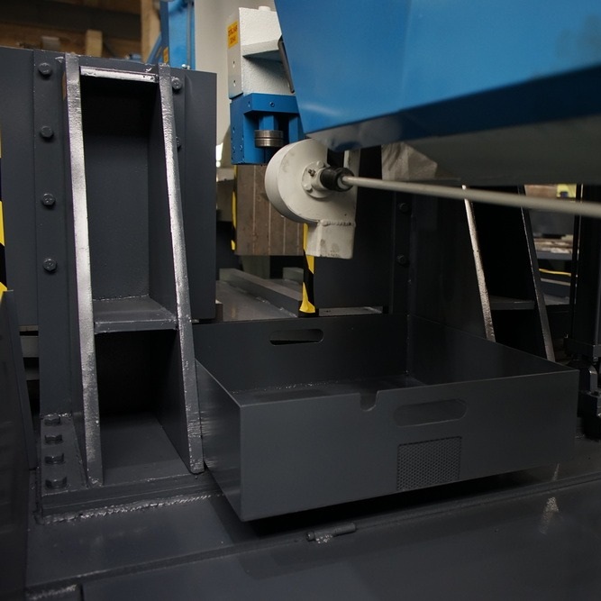 Полуавтоматический ленточнопильный станок ЮМЗ ЛПСГ-700Фото 10214-06.jpg