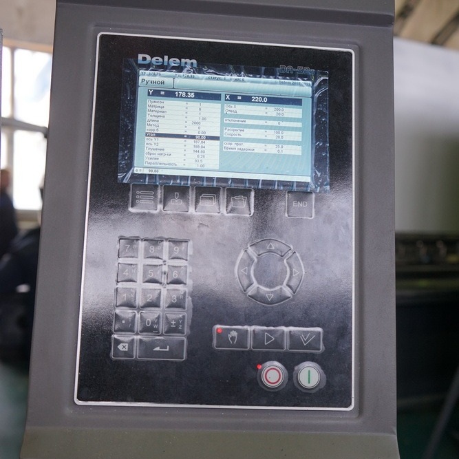 Листогибочный гидравлический пресс ЮМЗ ПЛГ-250 (ИБ1434А)Фото 10234-06.jpg