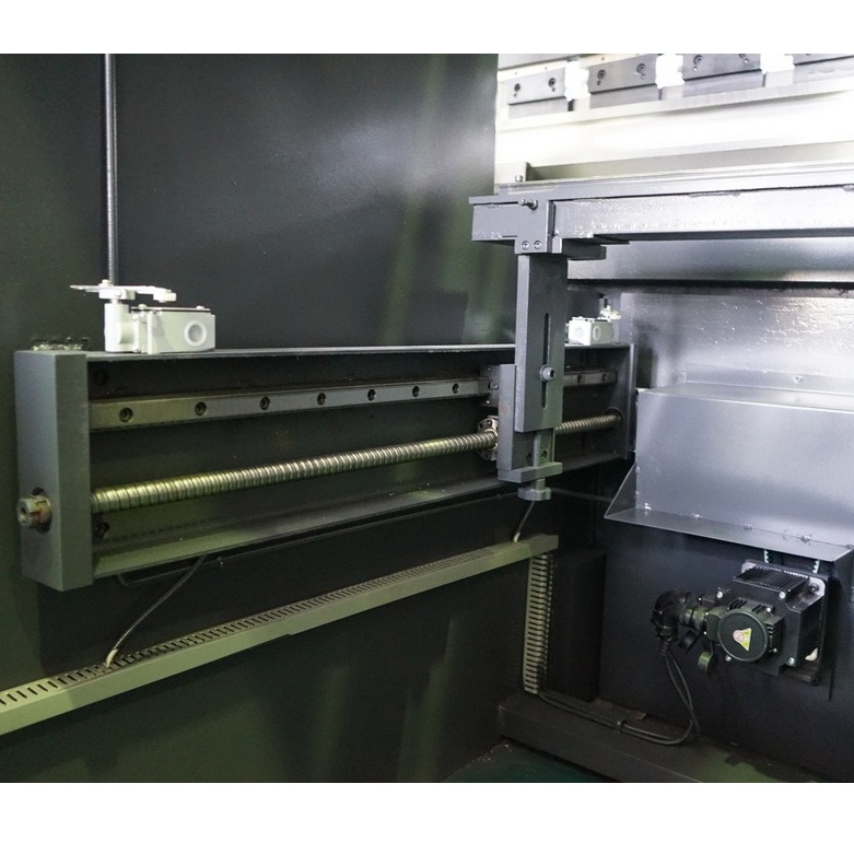 Листогибочный гидравлический пресс ЮМЗ ПЛГ-250 (ИБ1434А)Фото 10234-10.jpg