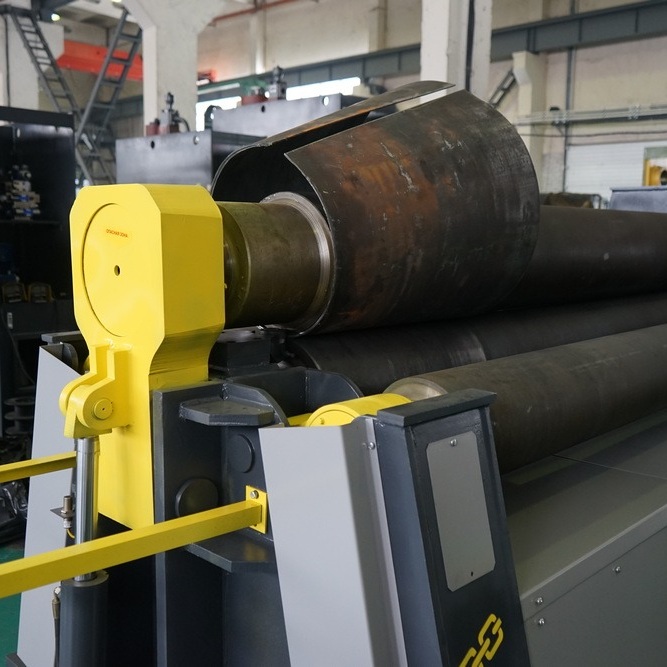 Вальцовочный гидравлический 4-х валковый станок ЮМЗ ИБ2222ГФото 10242-04.jpg