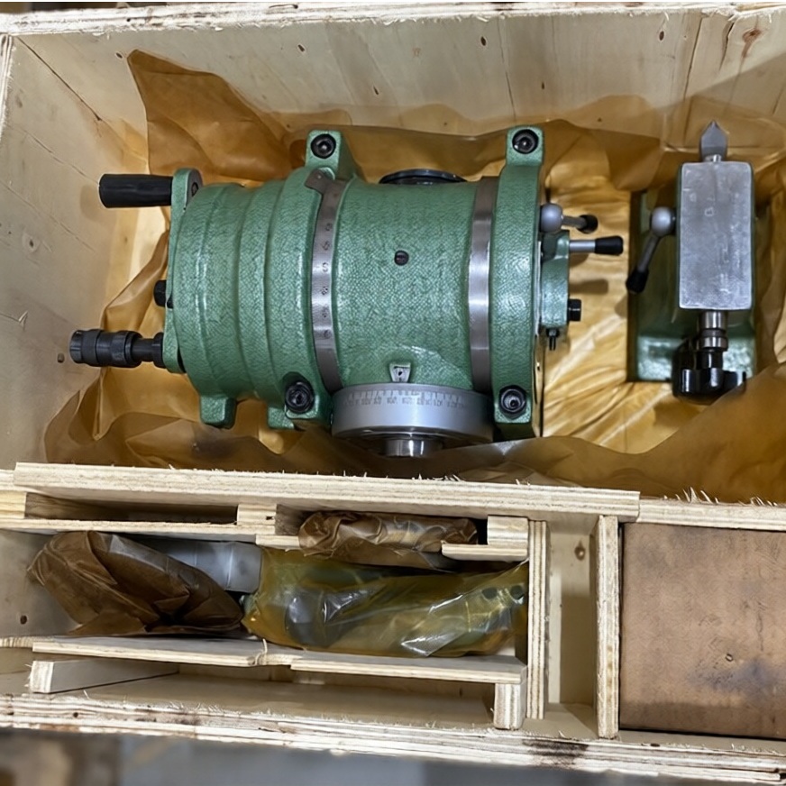 Делительная головка универсальная без дифференциального деления F12125 УДГ Д-250 STARDAФото 10363-04.jpg