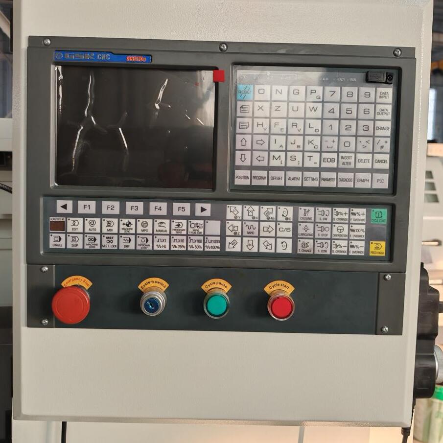 Токарный станок с ЧПУ Realrez CK 6140х750 GAH8Фото 10482-08.jpg