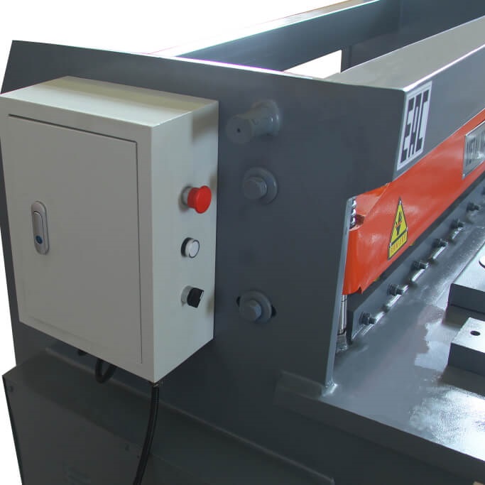 Электромеханическая гильотина METALMASTER ETG 2030EФото 10483-04.jpg