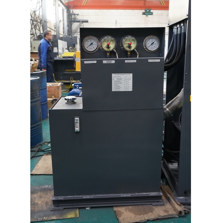 Пресс гидравлический для литья пластмасс ДГ2432Фото 10622-02.jpg