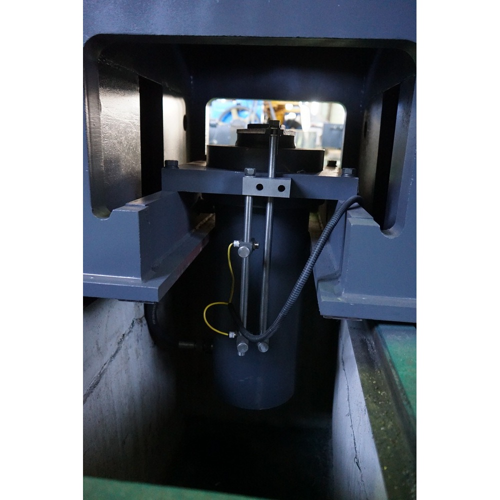 Пресс гидравлический для литья пластмасс ДГ2436Фото 10623-07.jpg