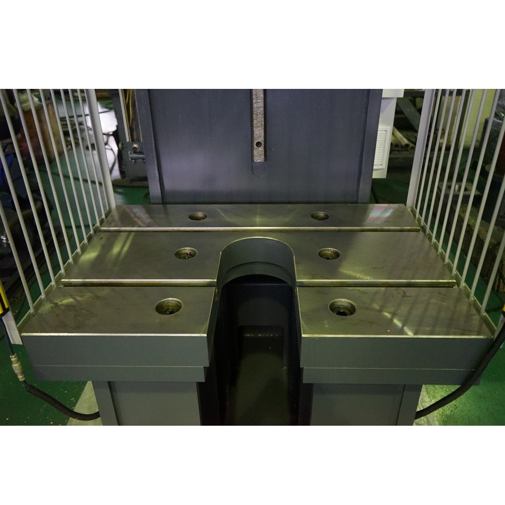 Пресс гидравлический ЮМЗ П6332БФото 10699-02.jpg