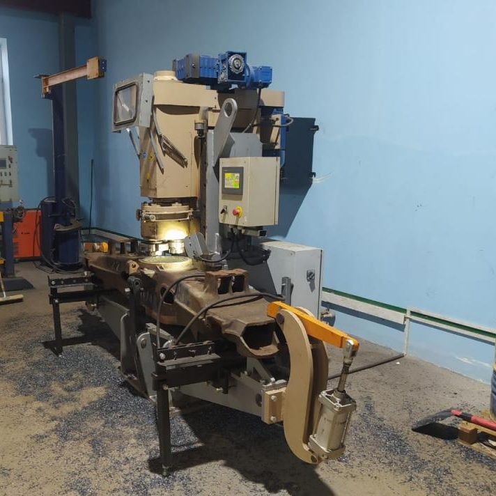 Специальный фрезерный станок ФБ-01ВПФото 10730-03.jpg