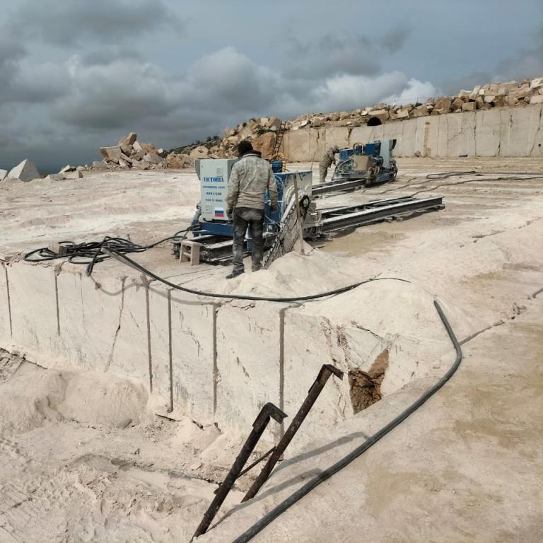 Машина камнерезная баровая Виктория МКБ-11Фото 10735-05.jpg