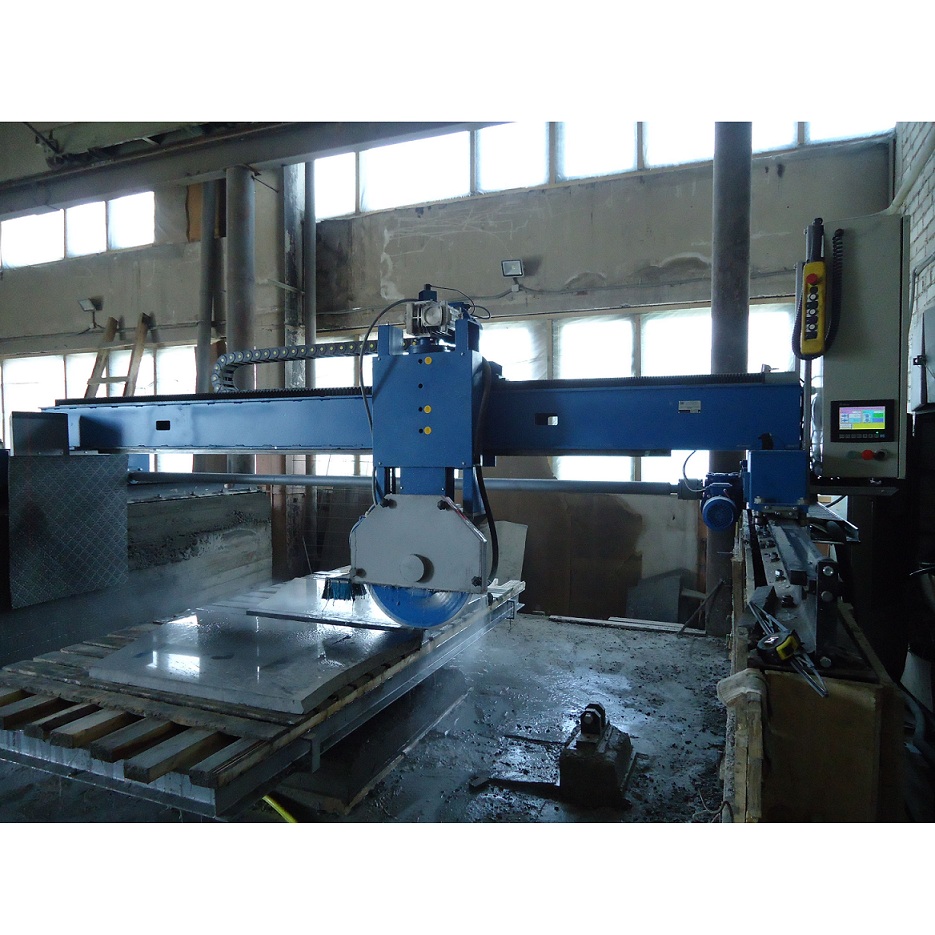 Станок распиловочный мостовой АмпирФото 10747-05.jpg