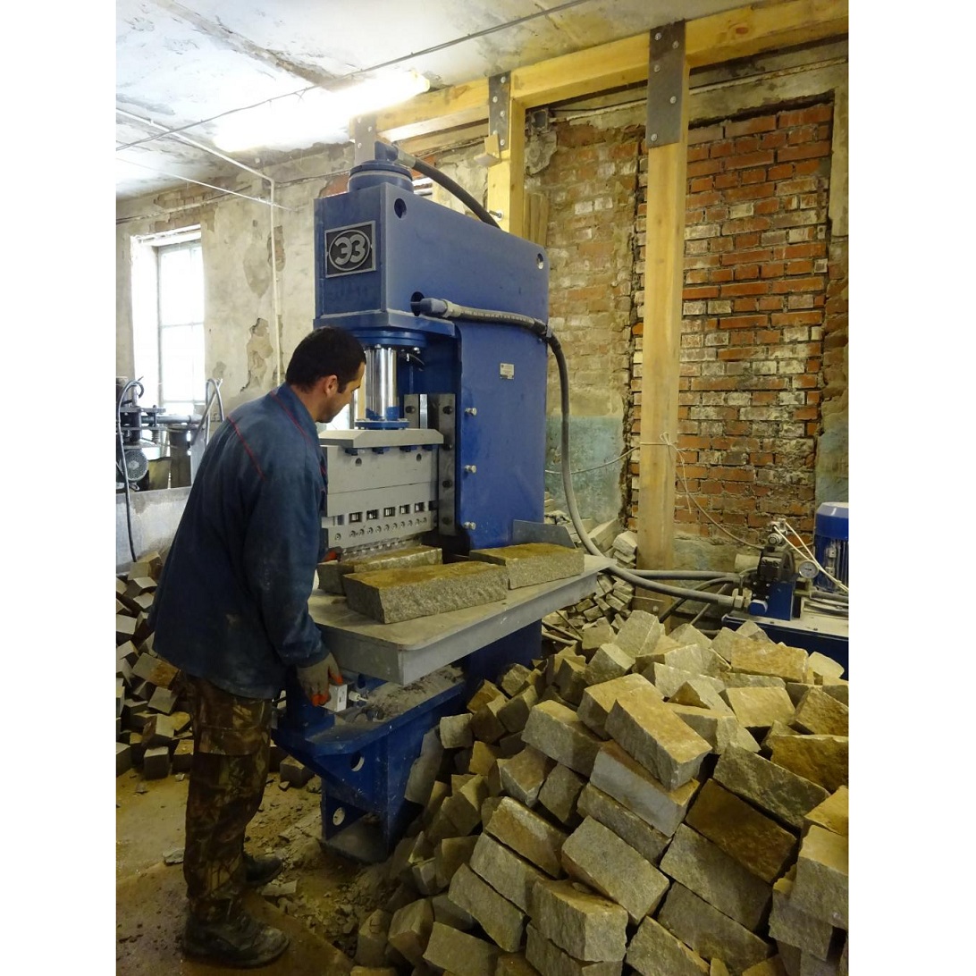 Пресс камнекольный Антей-50Фото 10749-02.jpg