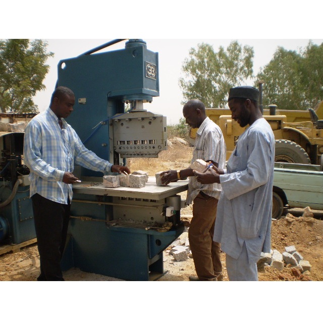 Пресс камнекольный Антей-50Фото 10749-03.jpg