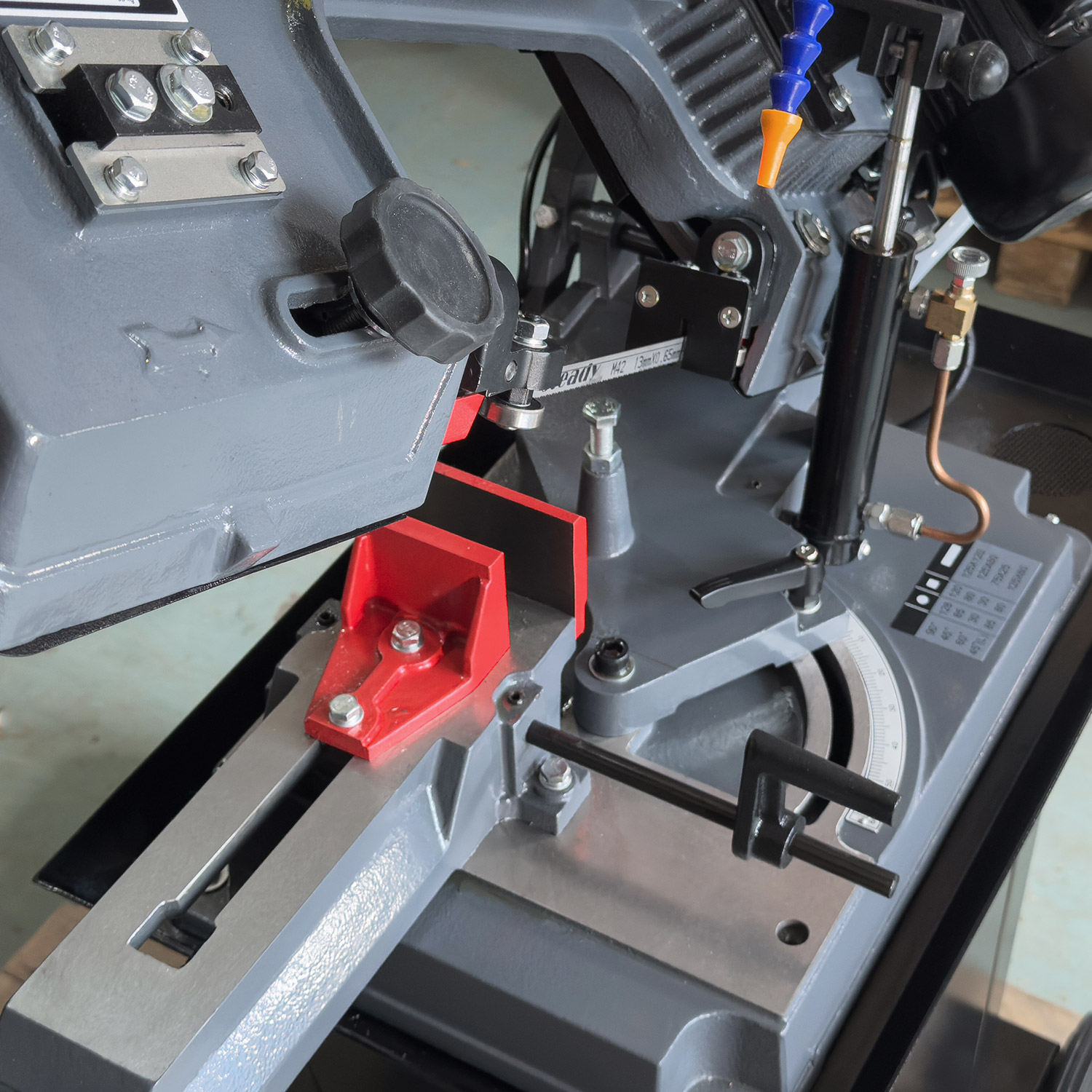 Ленточнопильный станок по металлу PROMA MCB128SHDФото 11004-09.jpg