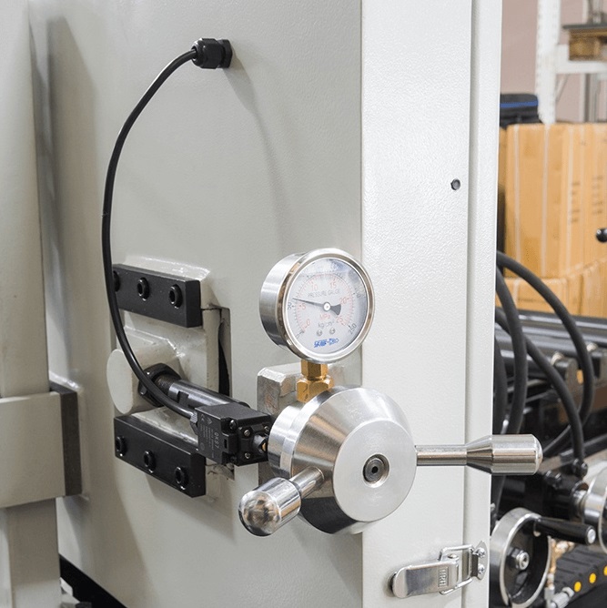 Автоматический ленточнопильный станок ТТМС BS-500GФото 11188-02.jpg