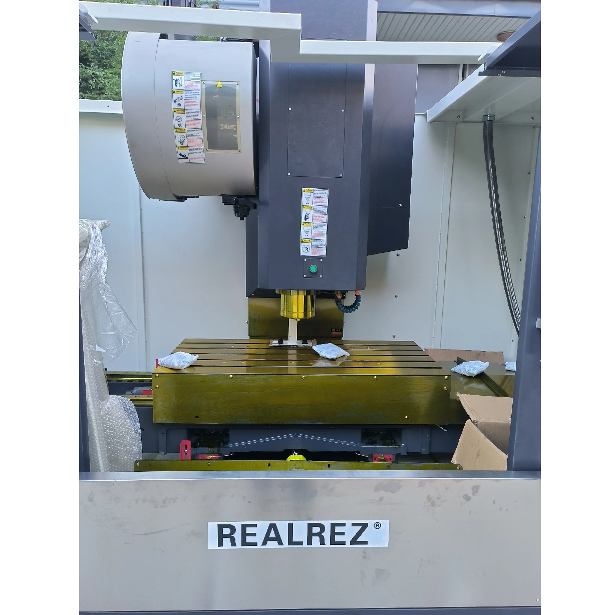 Вертикальный обрабатывающий центр с ЧПУ REALREZ VMC1160 ЧПУ GSK 25IФото 12922-04.jpg