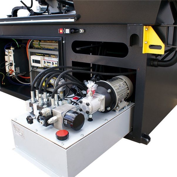 Автоматический маятниковый ленточнопильный станок по металлу PILOUS ARG 300 CF-NC AutomatФото 4007-06.jpg