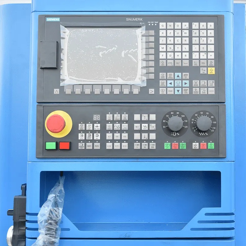 Токарно-фрезерный станок c ЧПУ с наклонной станиной MetalTec CK 35x400 ПРОМ+Фото 4118-03.jpg