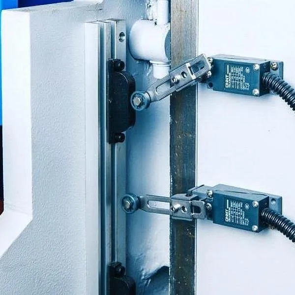 Гидравлический листогибочный пресс с контроллером E22 MetalTec HBM 30/1600Фото 4199-06.jpg