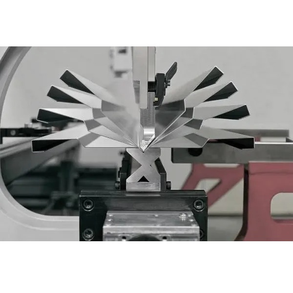 Гидравлический листогибочный пресс MetalTec HBM 40/2500 (E22, инвертор заднего упора)Фото 4200-04.jpg