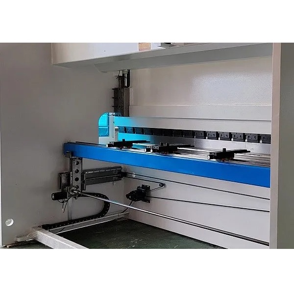 Гидравлический листогибочный пресс MetalTec HBM 63/2500C с ЧПУ контроллером TP10SФото 4207-06.jpg