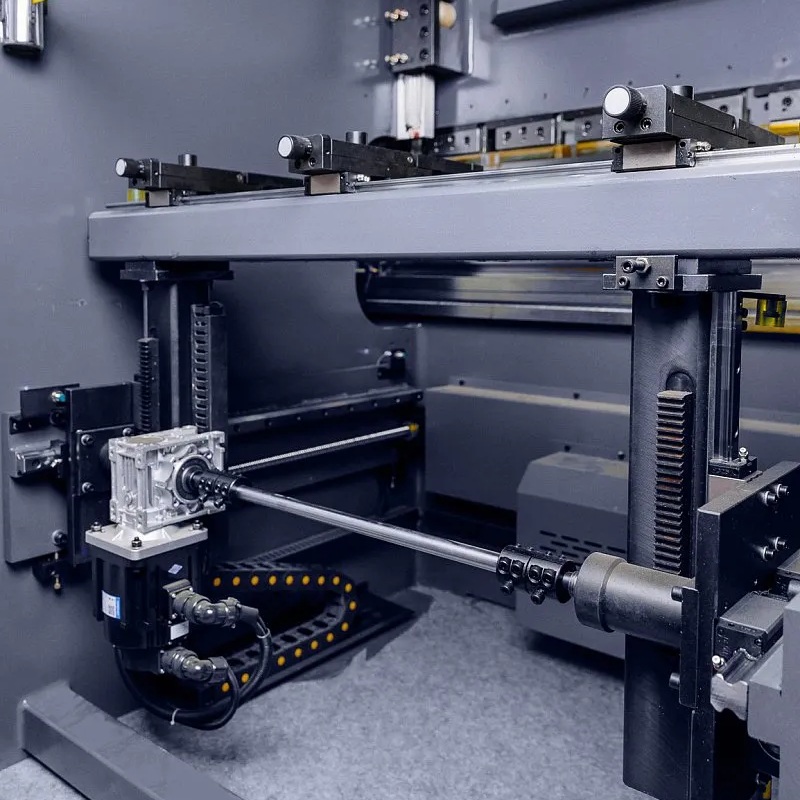 Гидравлический листогибочный пресс MetalTec HBC 50/1600 с ЧПУ 4+1 MT-15Фото 4213-08.jpg