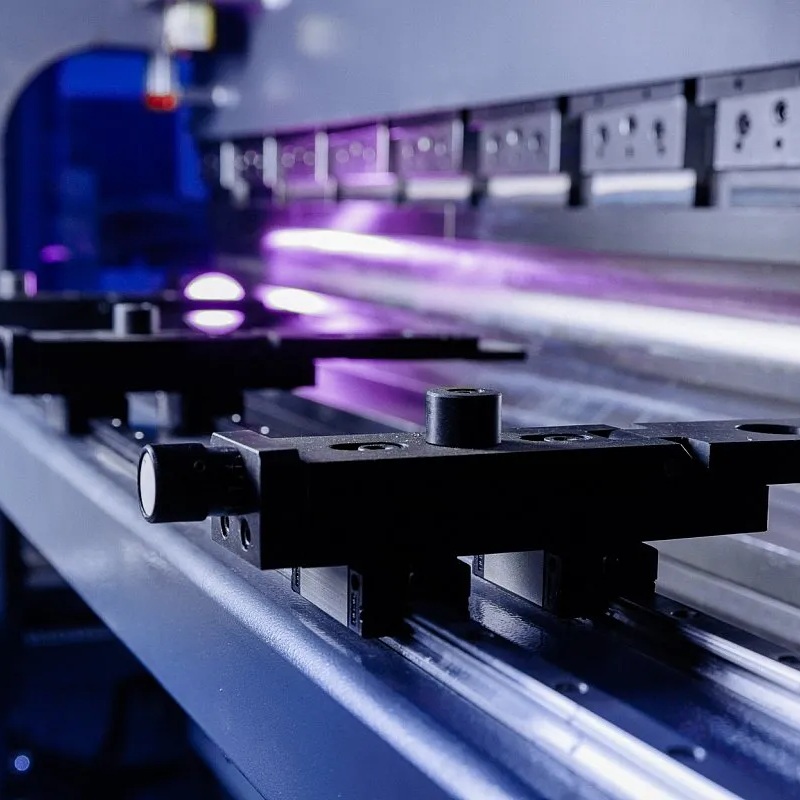 Гидравлический листогибочный пресс MetalTec HBC 50/1600 с ЧПУ 4+1 MT-15Фото 4213-10.jpg