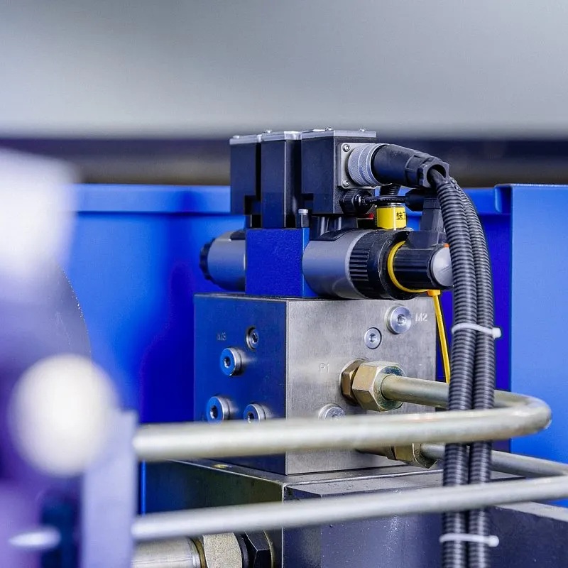 Гидравлический листогибочный пресс MetalTec HBC 90/2500 с ЧПУ 4+1 MT-15Фото 4215-10.jpg