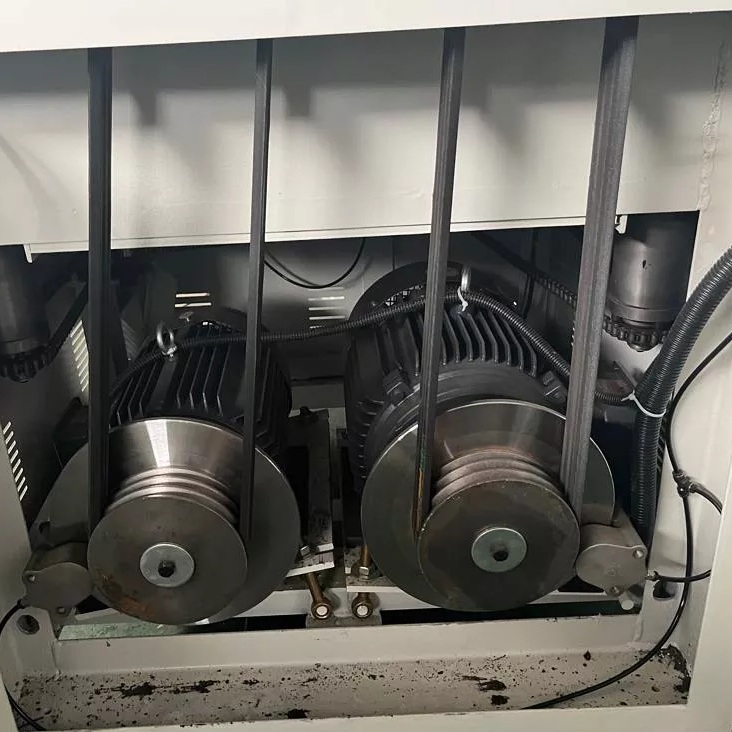 Калибровально-шлифовальный станок Beaver SR-RP 400Фото 4232-03.jpg