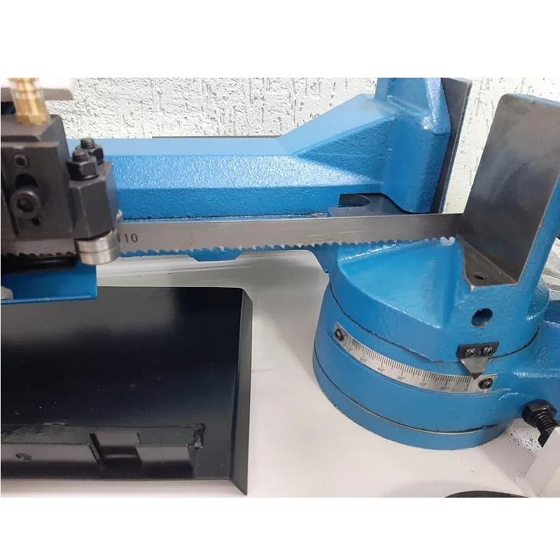 Ручной ленточнопильный станок по металлу MetalTec BS 170 FHE (220 V)Фото 4235-05.jpg