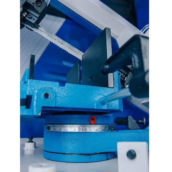 Ручной ленточнопильный станок по металлу MetalTec BS 250 FHEФото 4241-06.jpg