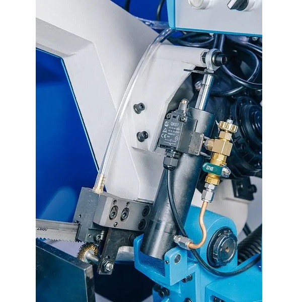 Ручной ленточнопильный станок по металлу MetalTec BS 250 FHEФото 4241-07.jpg