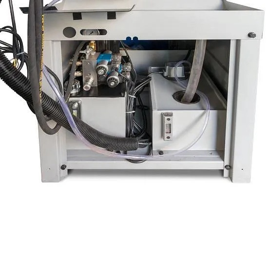 Полуавтоматический ленточнопильный станок по металлу MetalTec BS 270 SAФото 4251-06.jpg