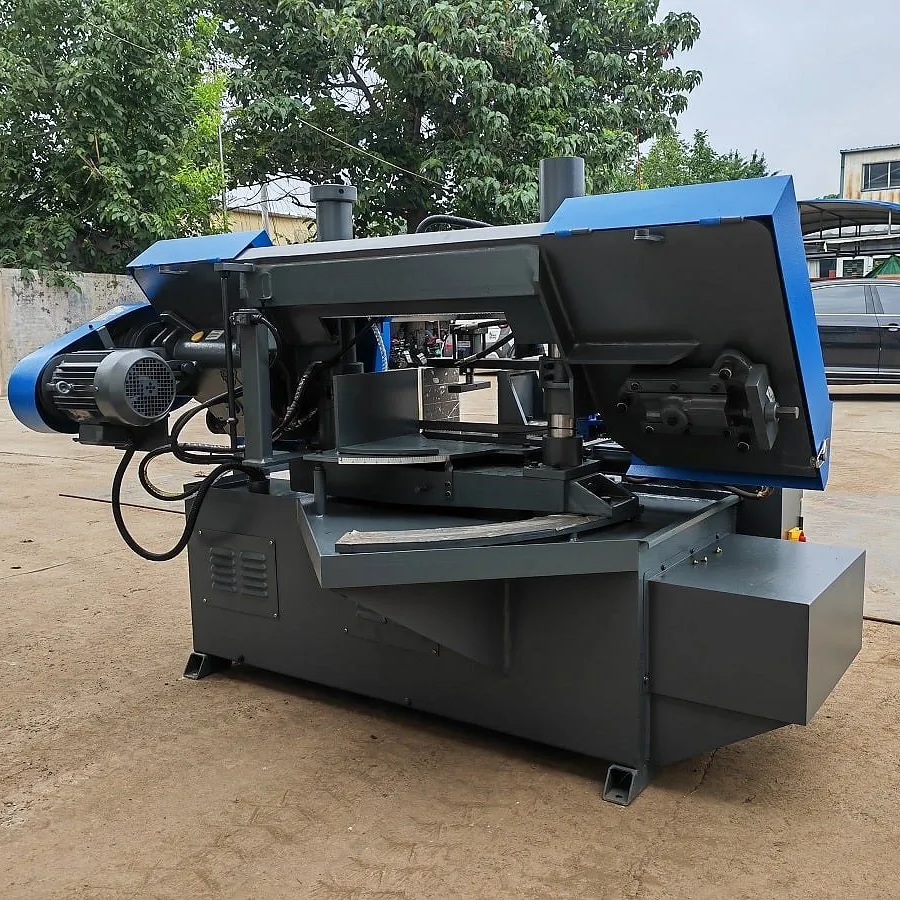 Полуавтоматический ленточнопильный станок по металлу c поворотом пильного модуля под углом до 60° MetalTec BS 300 CZФото 4252-04.jpg