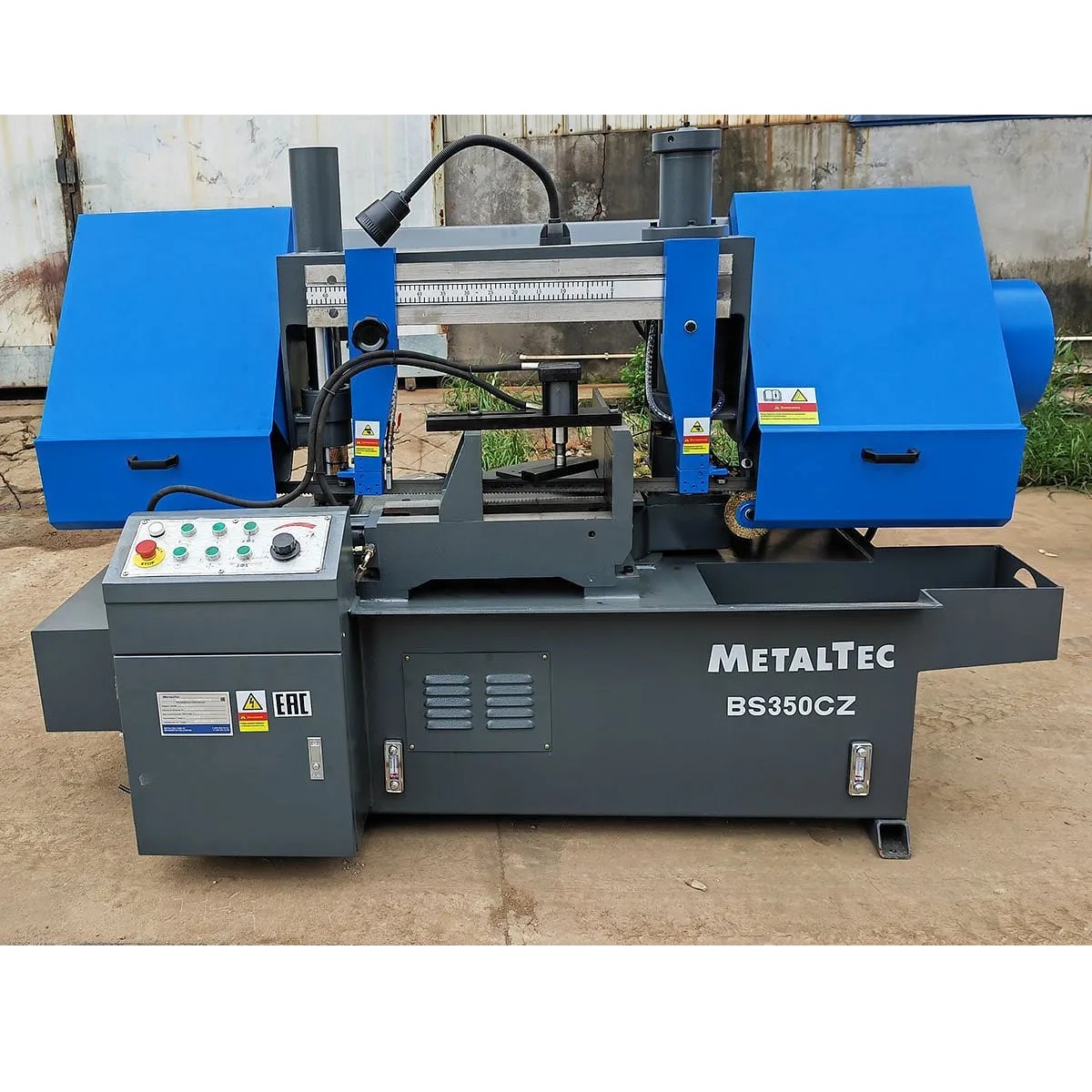 Полуавтоматический ленточнопильный станок по металлу c поворотом пильного модуля под углом до 60° MetalTec BS 350 CZФото 4253-02.jpg
