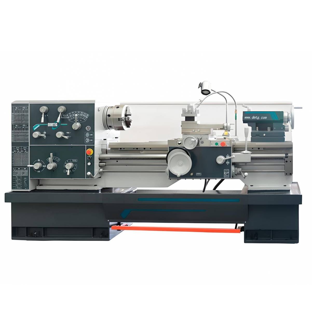 Токарно-винторезный станок DMTG CDS6266B/3000 с УЦИ (аналог станка ДИП-300)