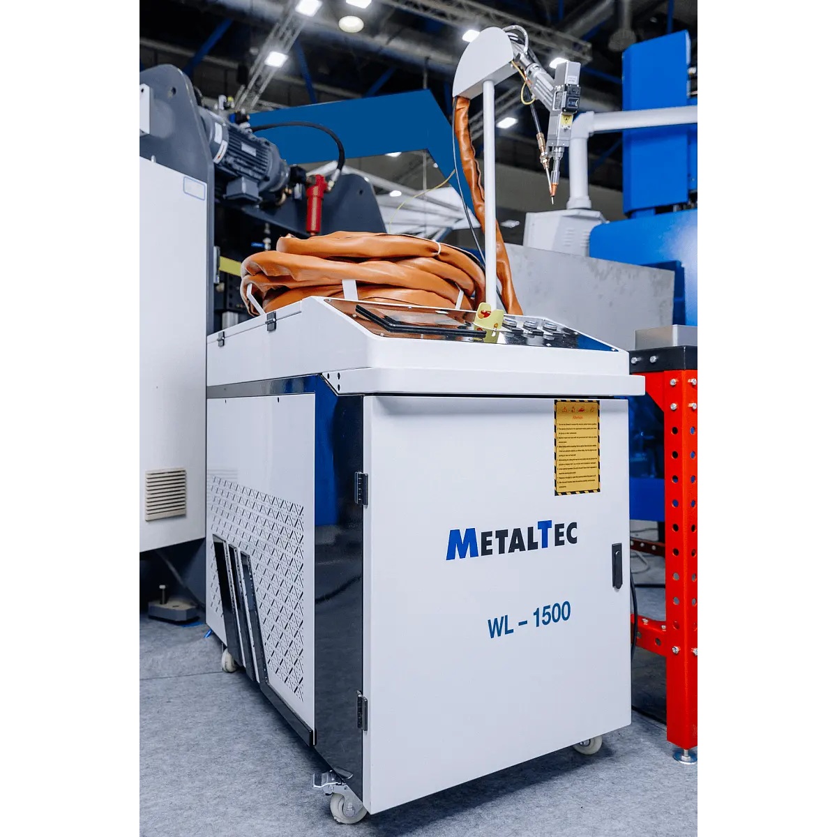 Оптоволоконная лазерная сварочная установка MetalTec WL 1500Фото 4310-02.jpg