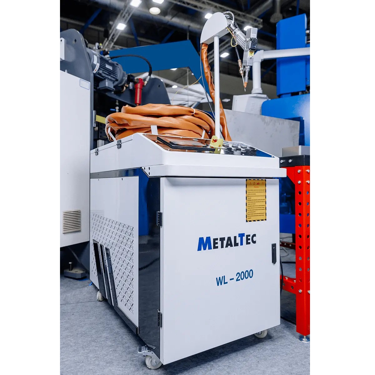 Оптоволоконная лазерная сварочная установка MetalTec WL 2000Фото 4311-02.jpg