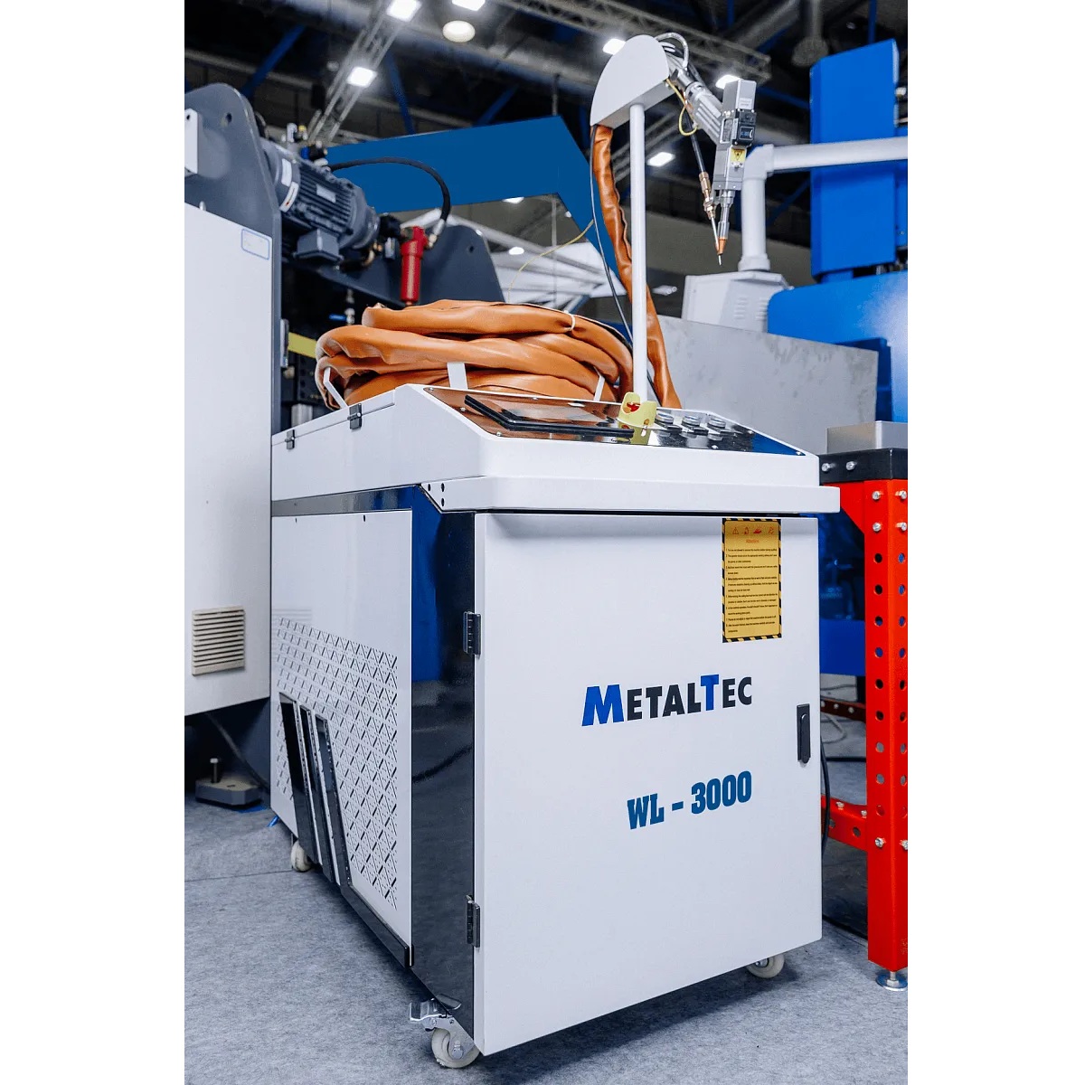 Оптоволоконная лазерная сварочная установка MetalTec WL 3000Фото 4312-02.jpg